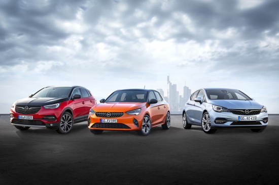 Opel samazinās ražošanas rūpnīcas Vācijā, kur ražo modeli Insignia un Zafira