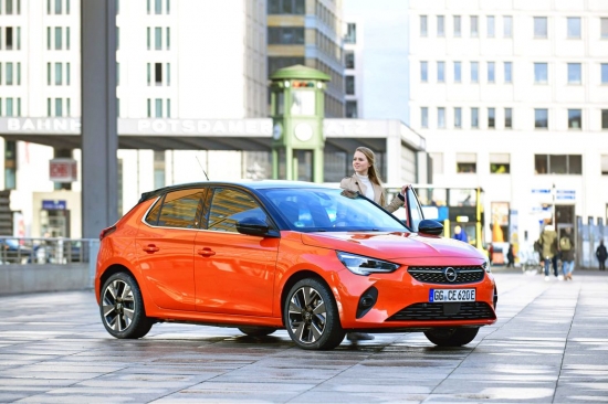 Opel izlaiž jaunu Corsa GS Line